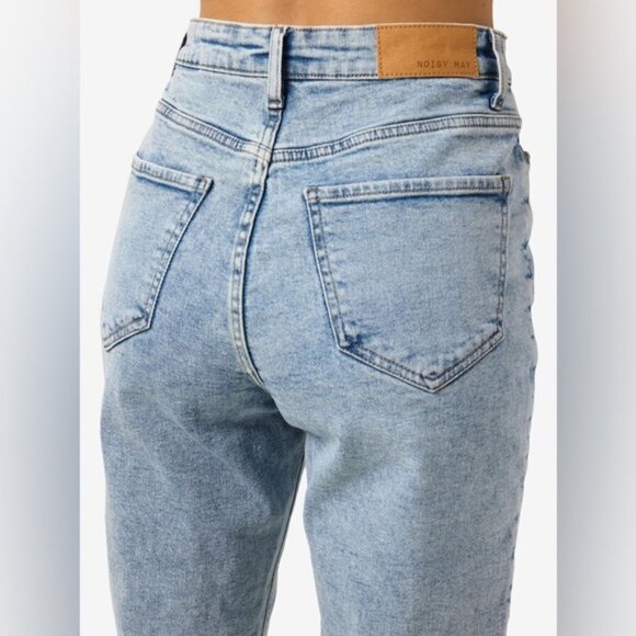 NOISY Straight Mom Jeans - Picture 5 of 7